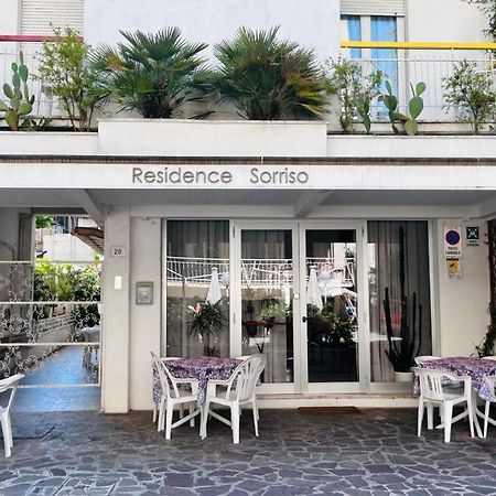 B&B Residence Sorriso Cattolica Extérieur photo