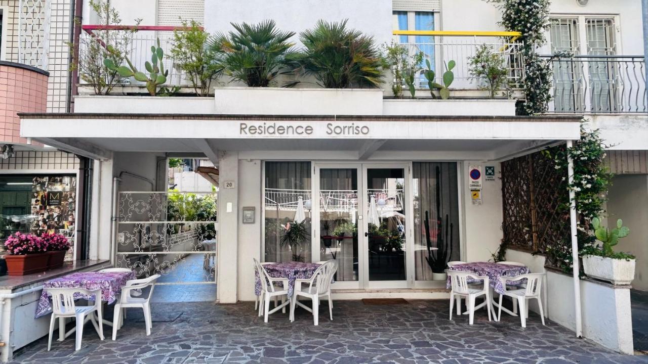 B&B Residence Sorriso Cattolica Extérieur photo